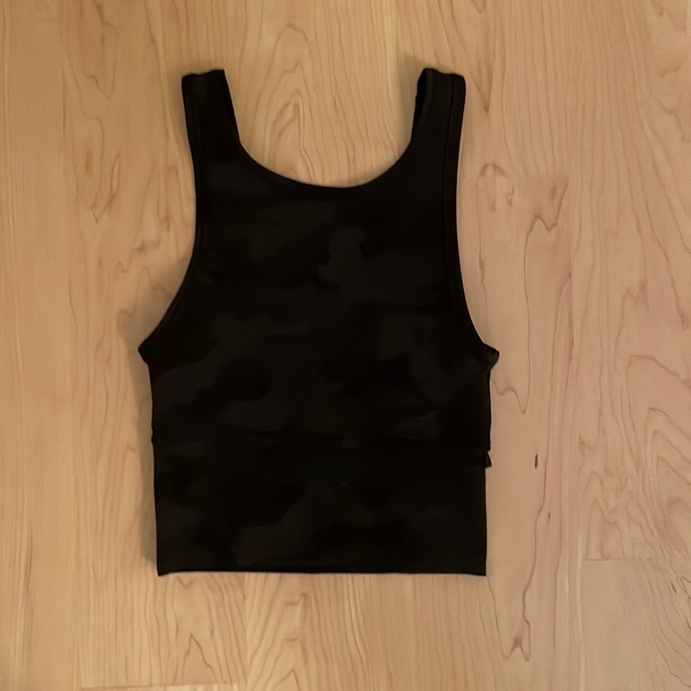 NWOT Lululemon Power Pivot Tank